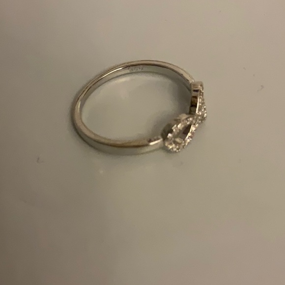 New sterling Silver 925 infinity ring size 8. - Picture 3 of 3